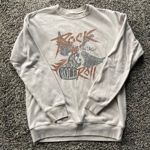 Women’s crew neck sweatshirt